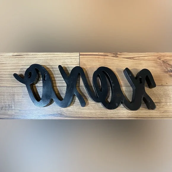 XOXO Decor - Picture 4 of 8